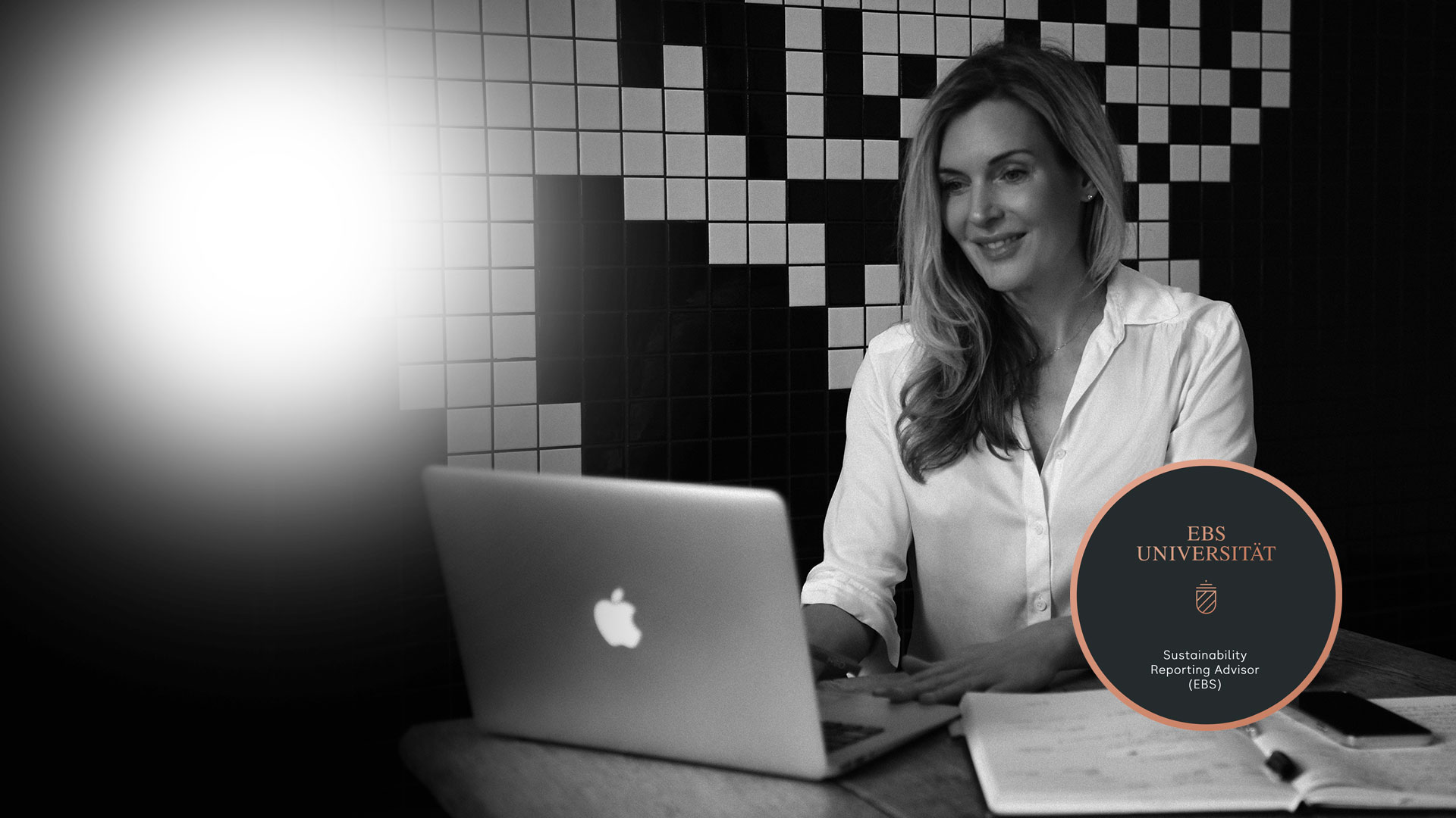 contentual – content creation & copywriting background image