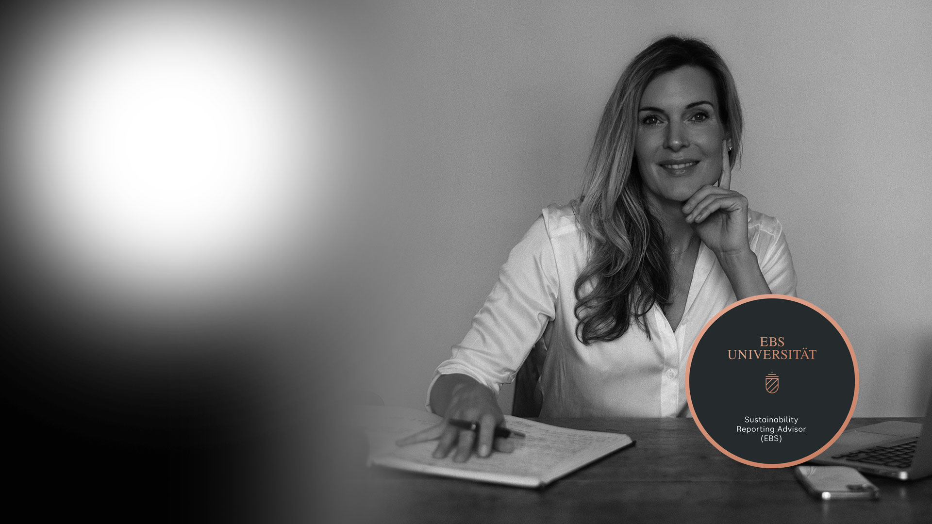 contentual – content creation & copywriting background image