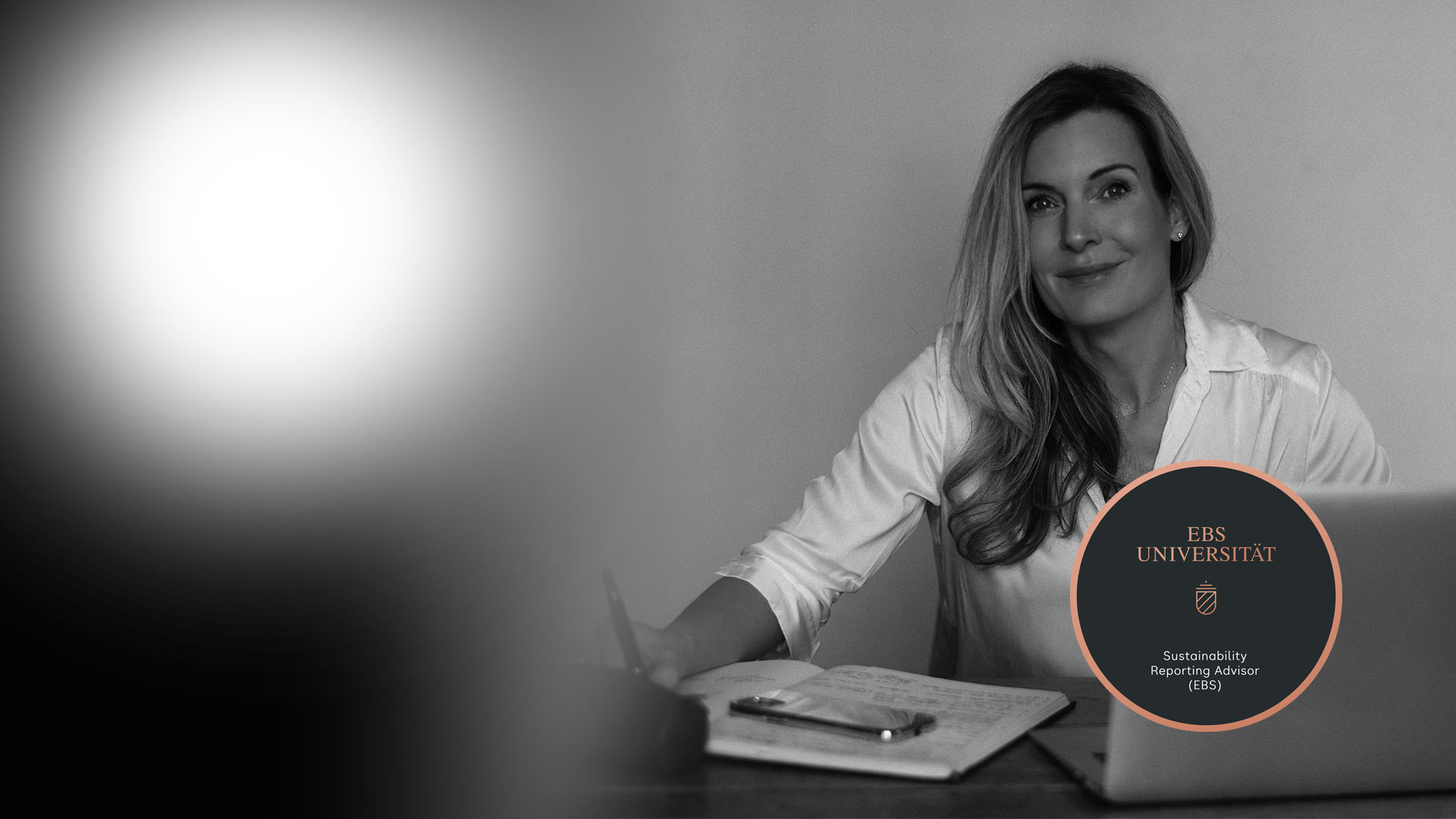 contentual – content creation & copywriting background image